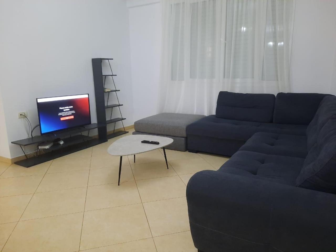 Adam Free Parking Appartement Vlorë