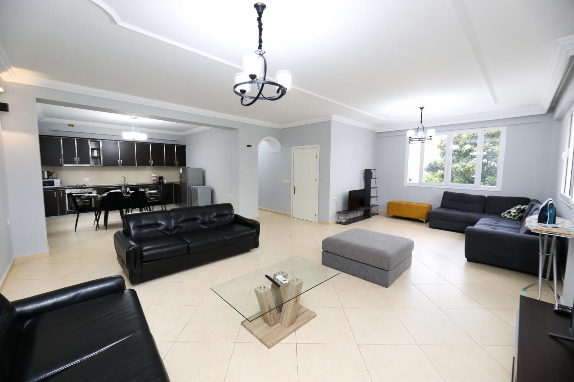 Appartement Adam Free Parking Vlorë