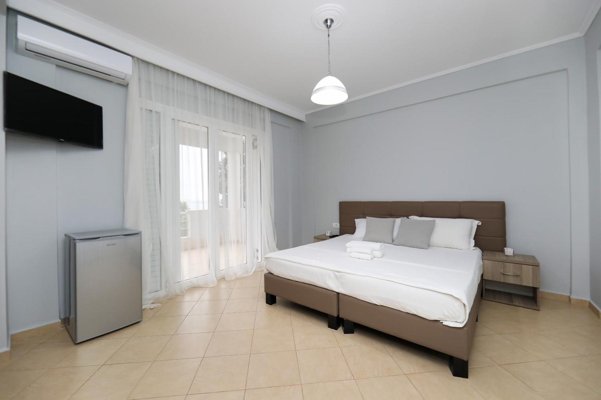 Adam Free Parking Appartement Vlorë