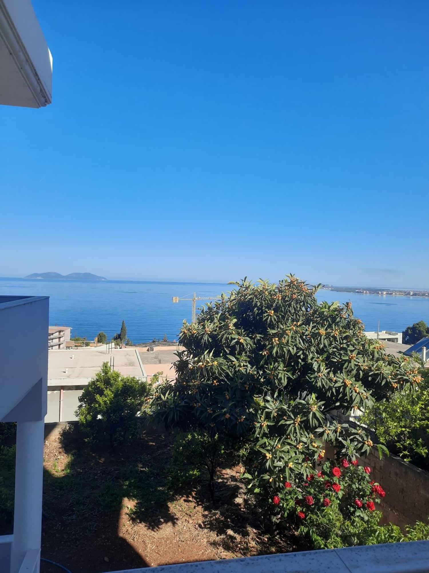 Adam Free Parking Appartement Vlorë